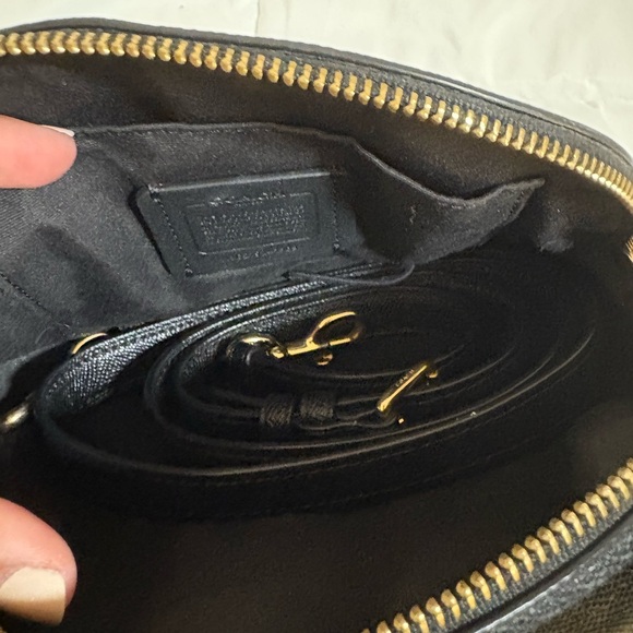 Coach Black Leather Cosmetic Case - Picture 8 of 8